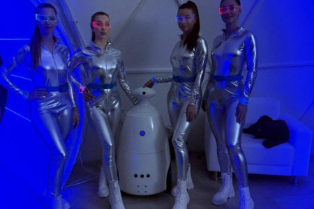 «Гефест Проекция» предоставила робота R-Bot на Форум дилеров PLITONIT
